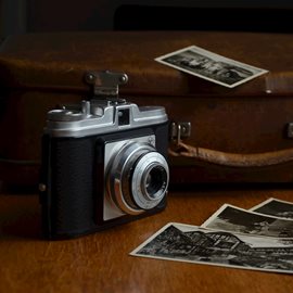 vintagekamera och gamla bilder - bild från pixabay